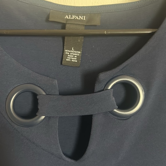 Alfani sleeveless blouse. Navy Blue. Size L - Picture 2 of 4